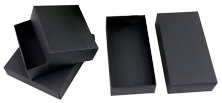 siyah-karton-kutu